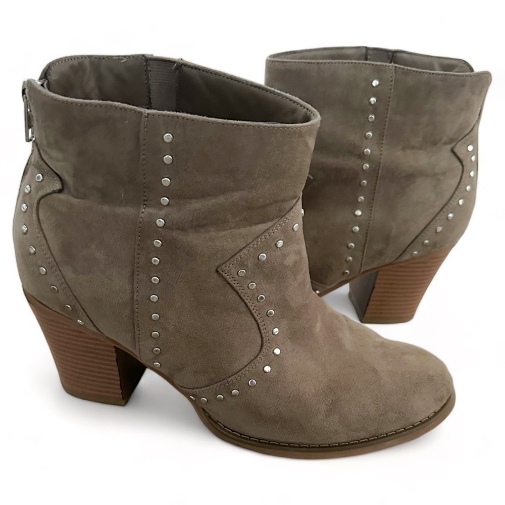 Torrid Taupe Faux Suede Studded Ankle Bootie size 10W
Retail $70
